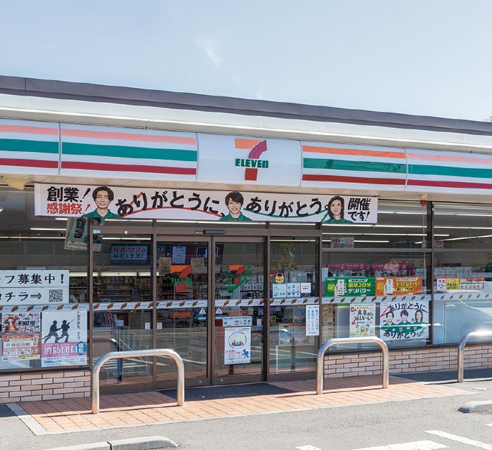 セブンイレブン 武蔵⼩⾦井駅東店